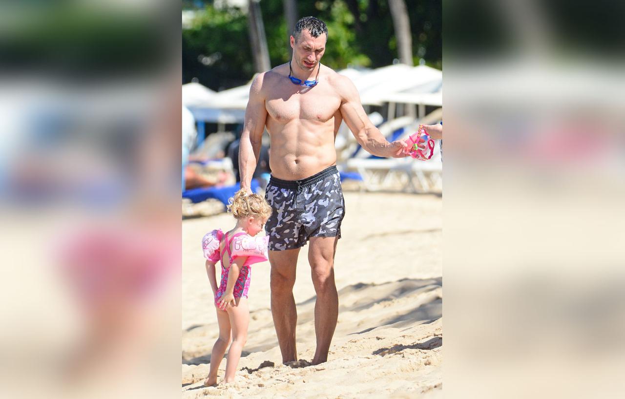 Hayden Panettiere Ex Wladimir Klitschko Abs Beach Daughter