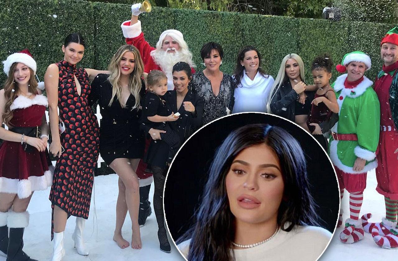 Kylie Jenner Not In Kardashian Christmas Photo Pregnant