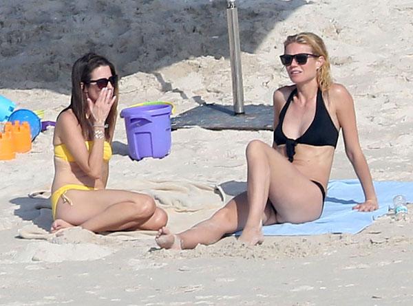 Gwyneth Paltrow Mexico Bikini