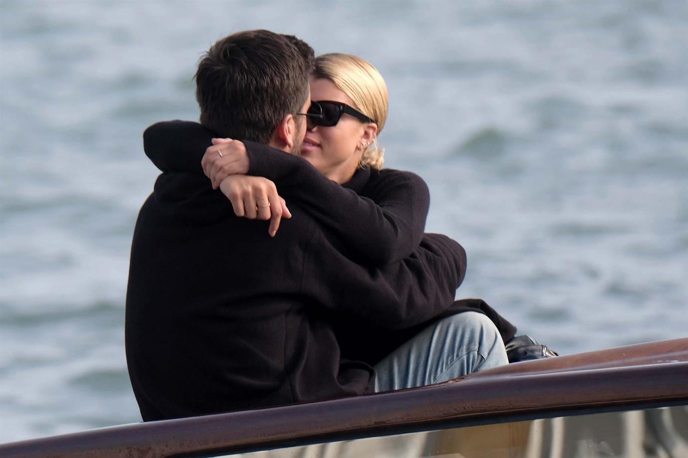 Scott Disick Sofia Richie Kissing Venice