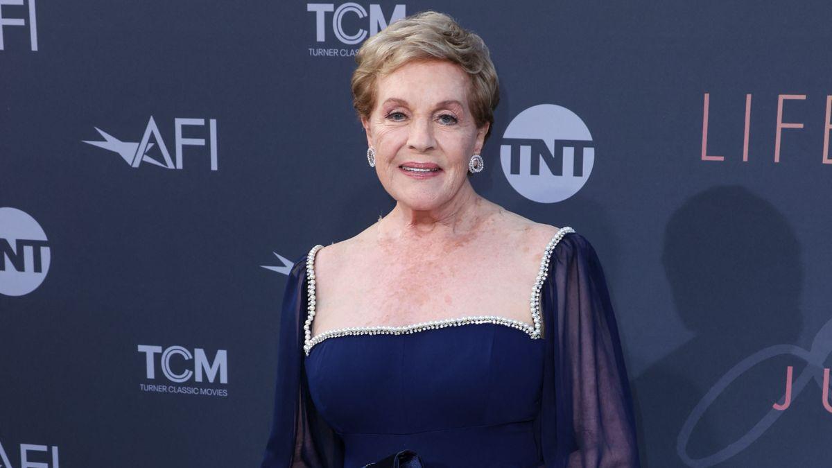 Photo of Julie Andrews