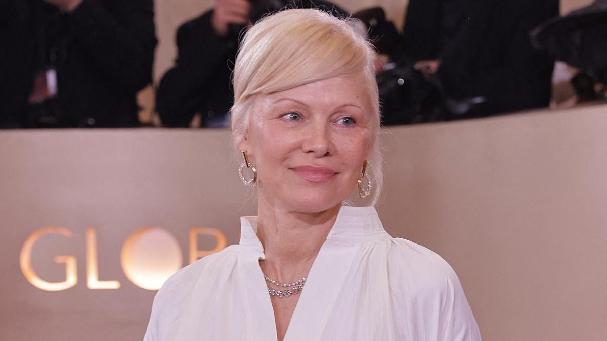 Photo of Pamela Anderson