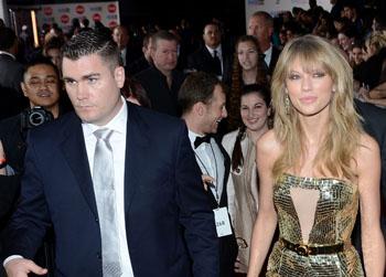 2013 American Music Awards -taylor swift bodyguards