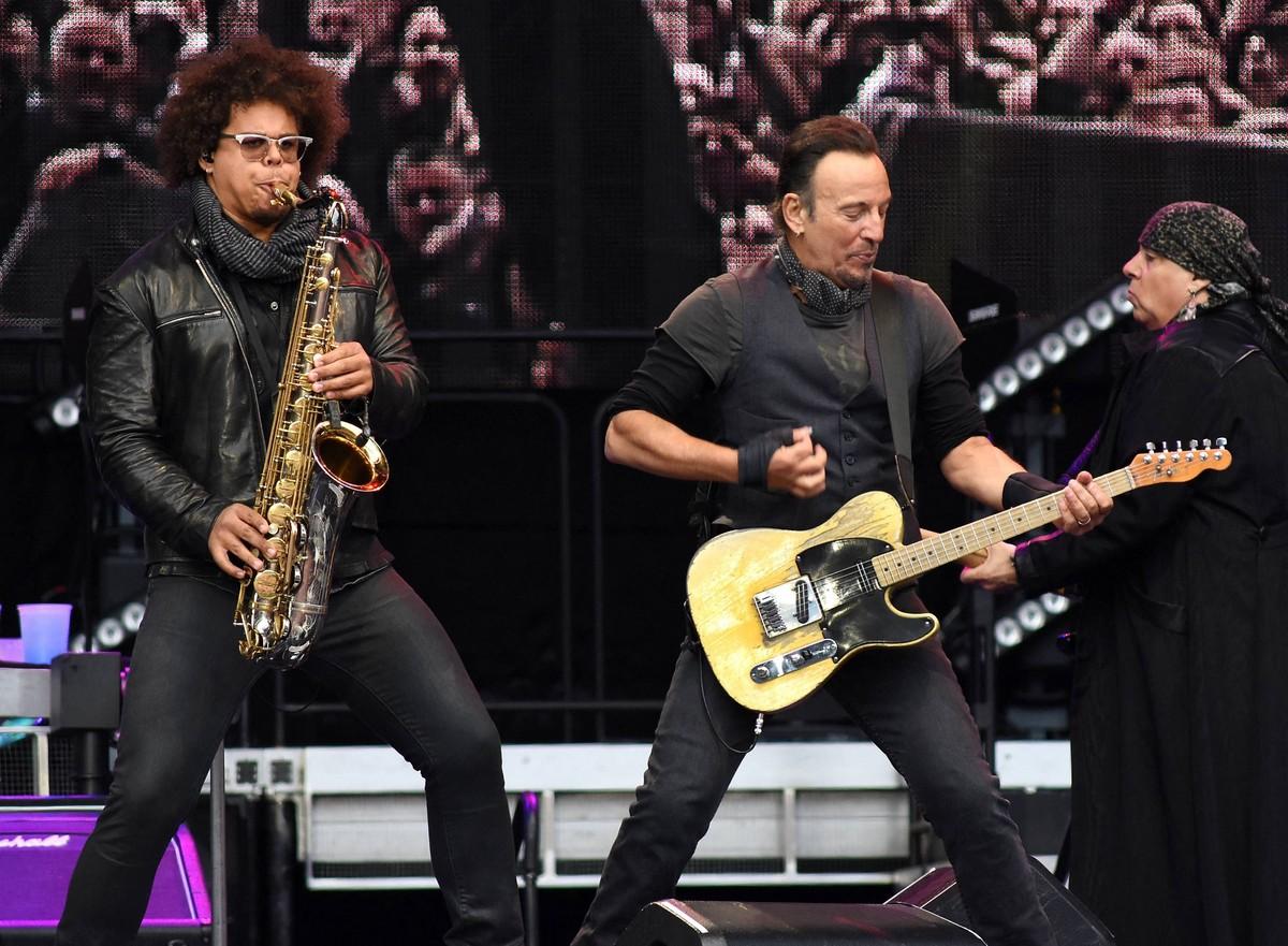 Sources said Springsteen is performing lengthy shows with the E Street Band as part of his current tour.