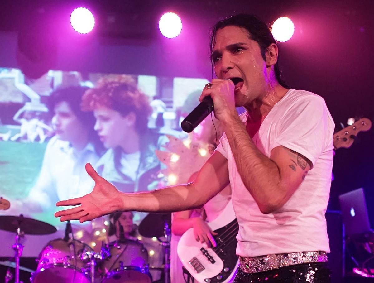 Corey Feldman helped Daisy De La Hoya leave Las Vegas to seek treatment in California, she said.