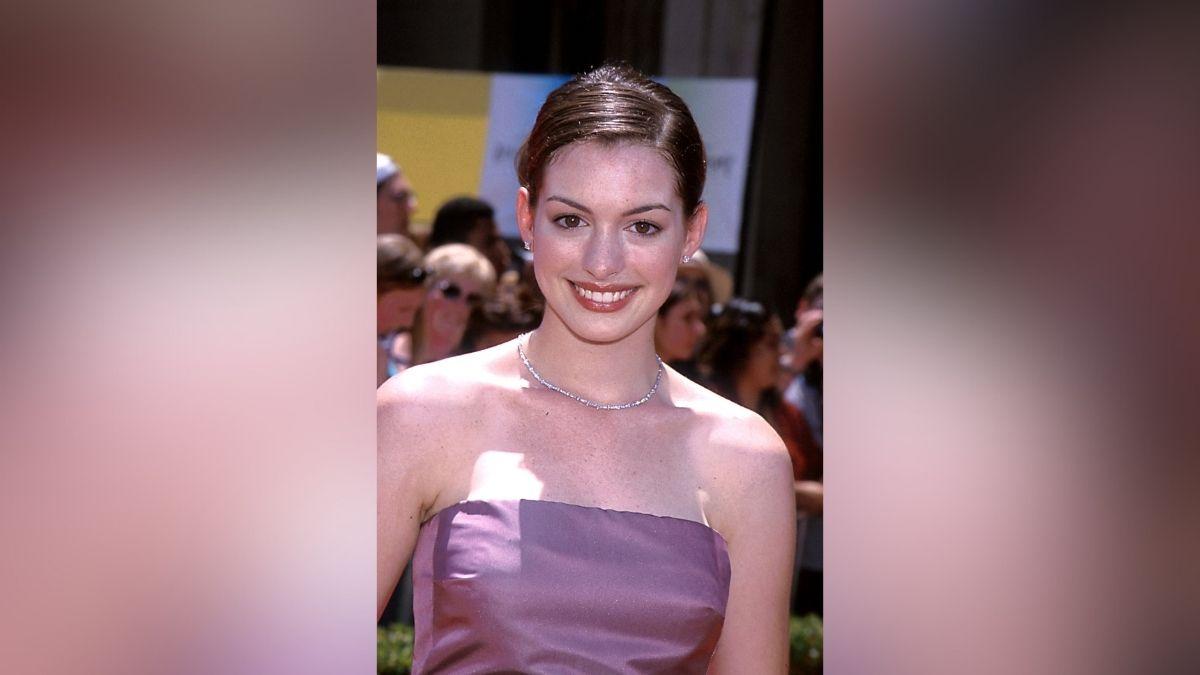 Photo of Anne Hathaway 