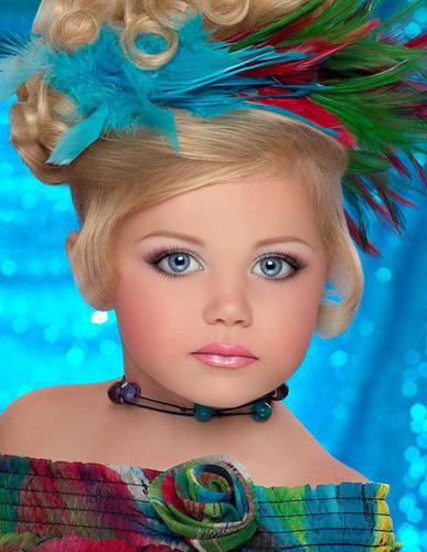 Toddlers And Tiaras Star Maddy Jackson