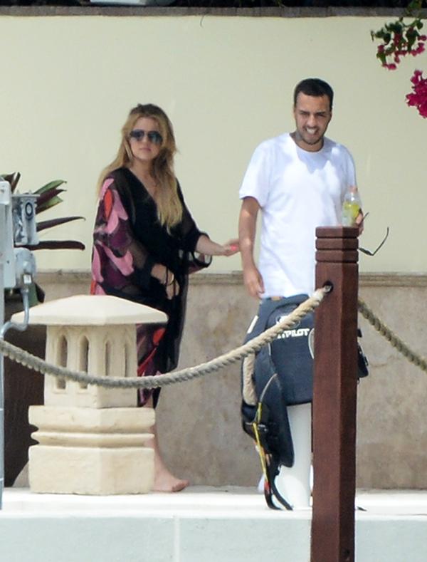 //khloe kardashian french montana dating miami vacation​