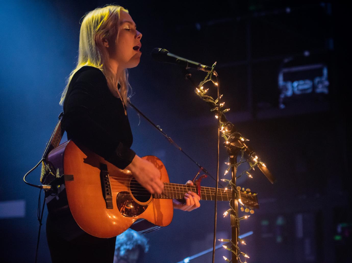 phoebe bridgers gallery pic