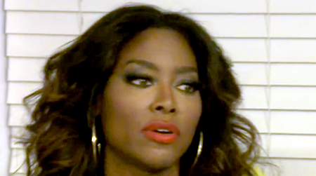 //kenya moore doenst want daughter pp