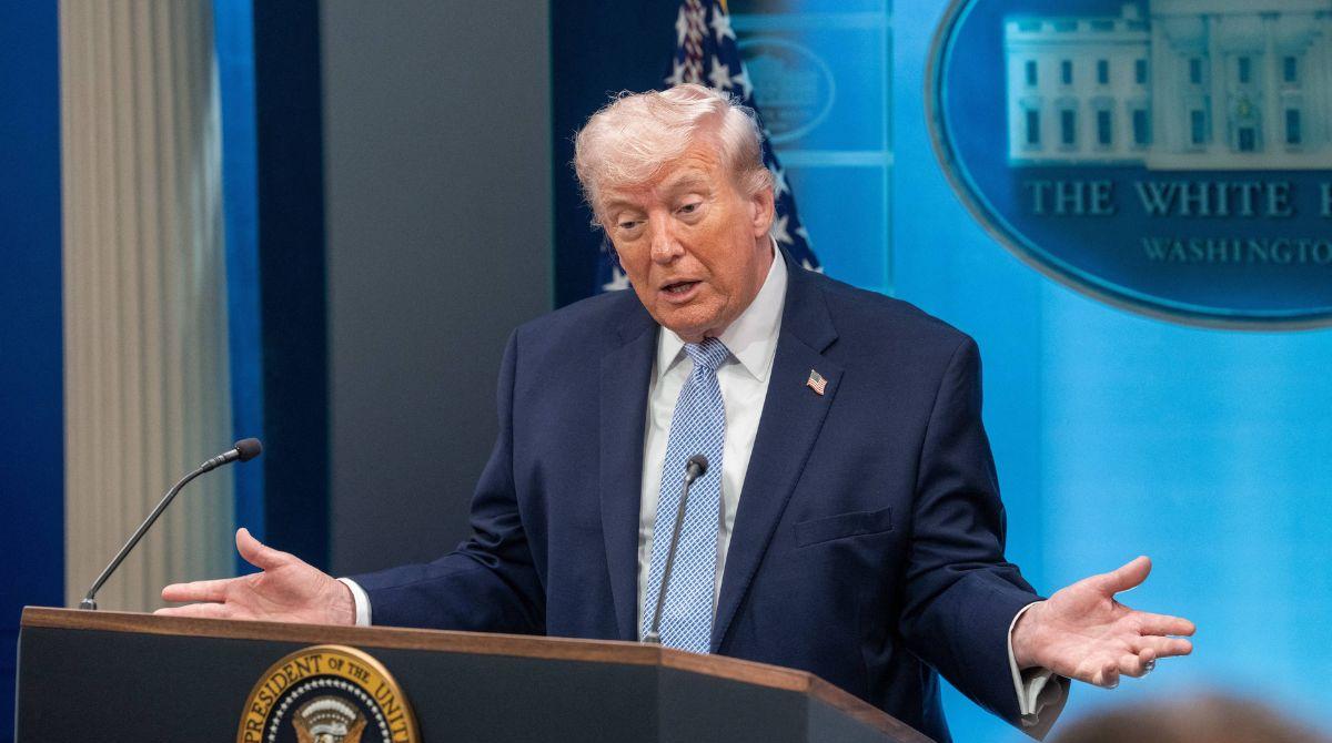 Afser Rant Trump Brushes Off Concerns for His 'Mental Health' After Wild Iran Rant