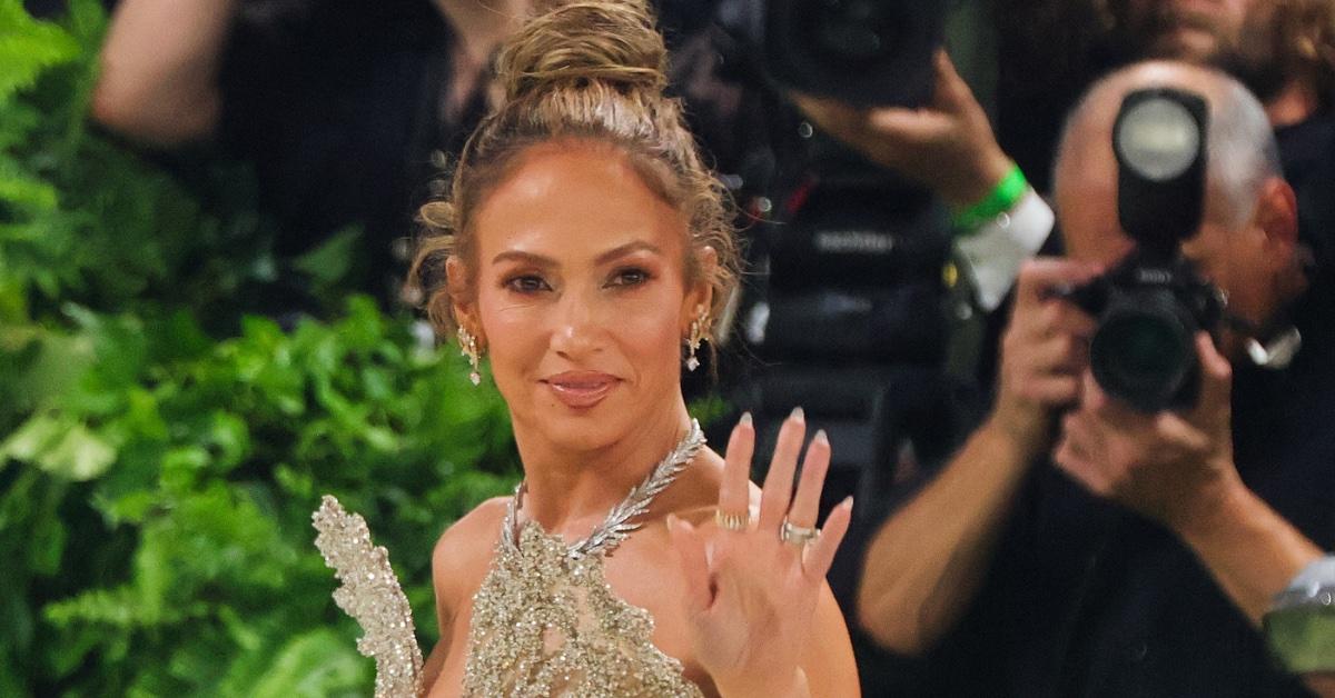 jennifer lopez and ben affleck split rumors havent been photographed together  weeks