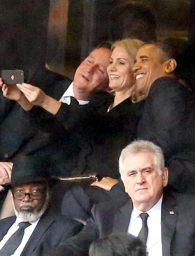 //ffn_obama_selfie_chp__