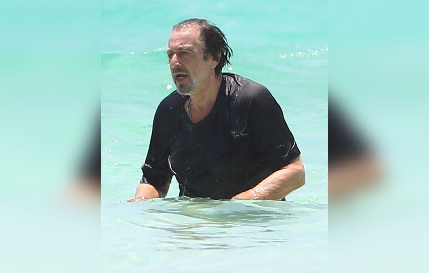 //al pacino shirtless lucila sola bikini cancun