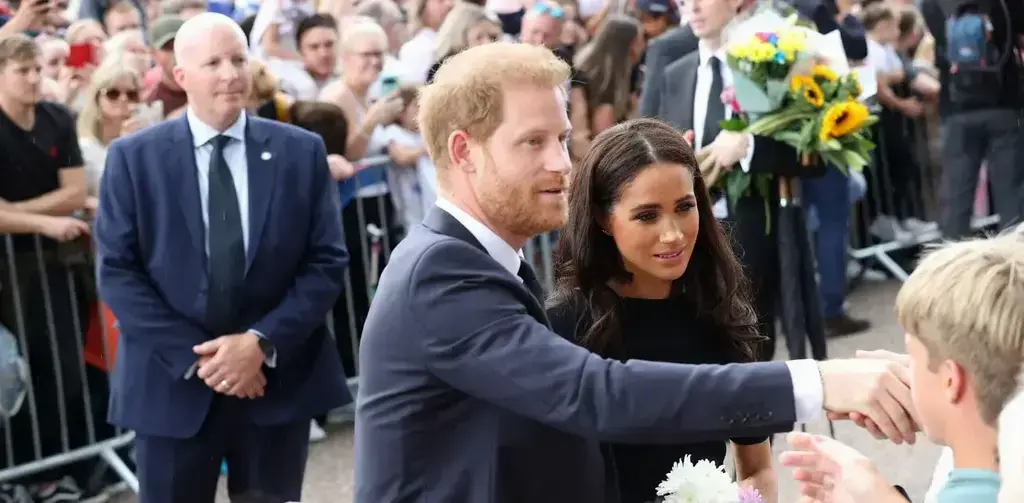 netflix offer prince harry meghan markle new contract dianas death