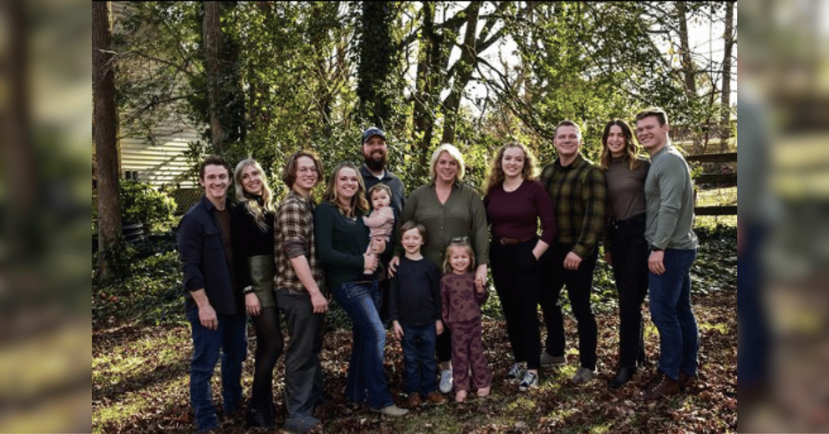 'Sister Wives' Janelle Brown Shares Last Family Photo Taken Before Son ...