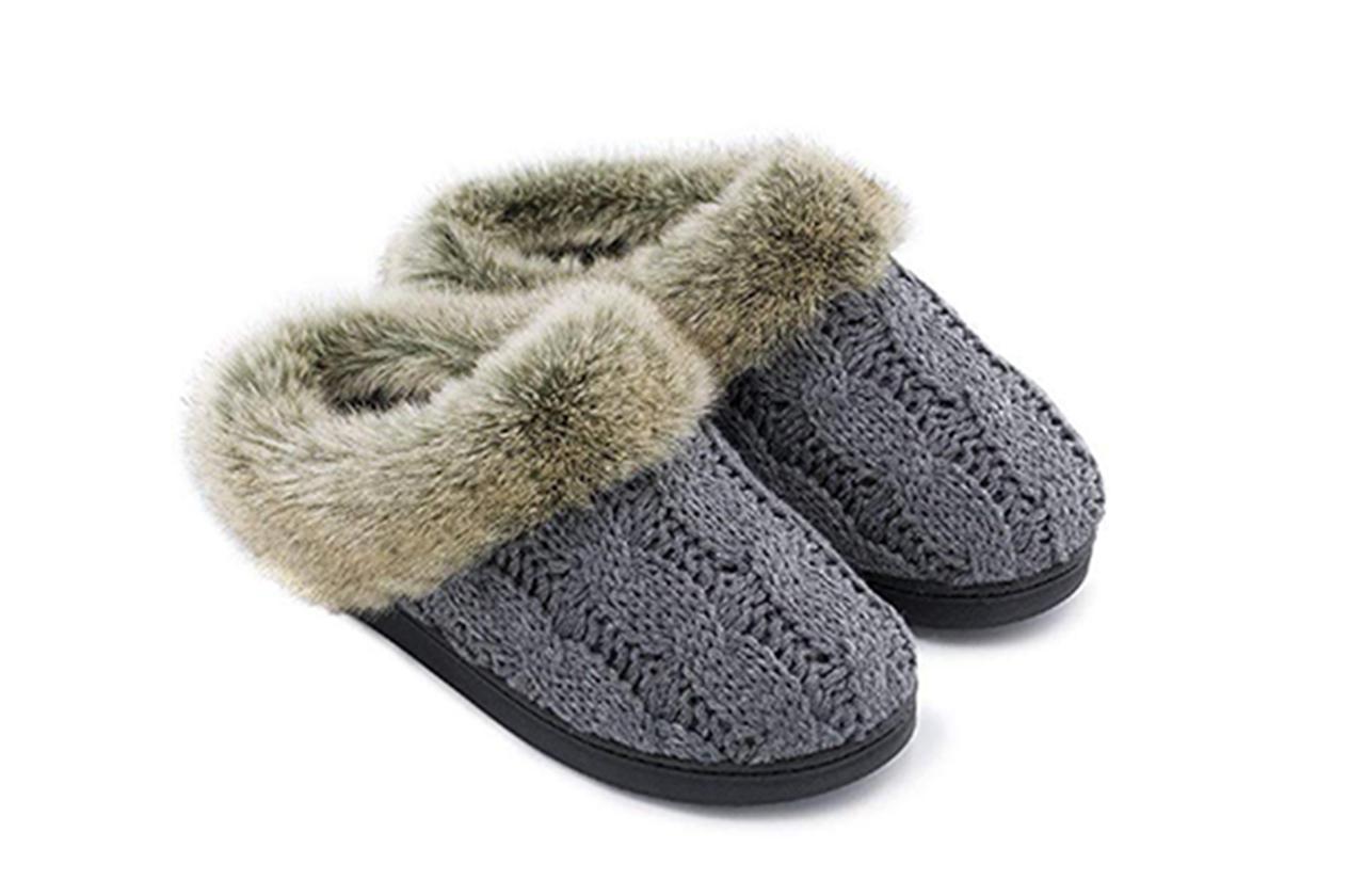 This Memory Foam Slipper Is The 'Most Comfortable Pair' Reviewers Own