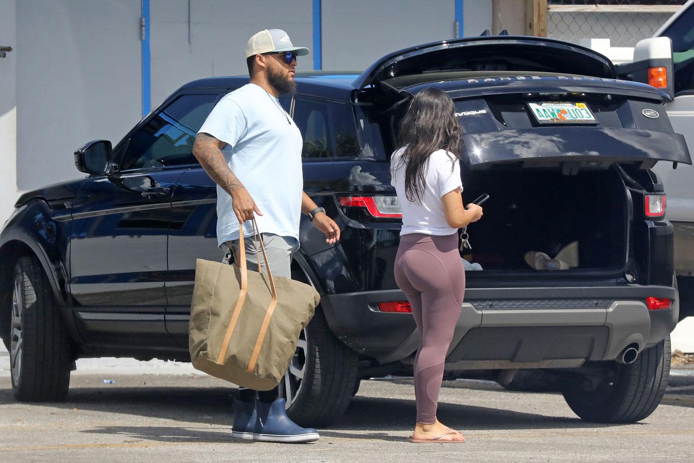 Connor Cruise Helps Female Friend Shopping Florida