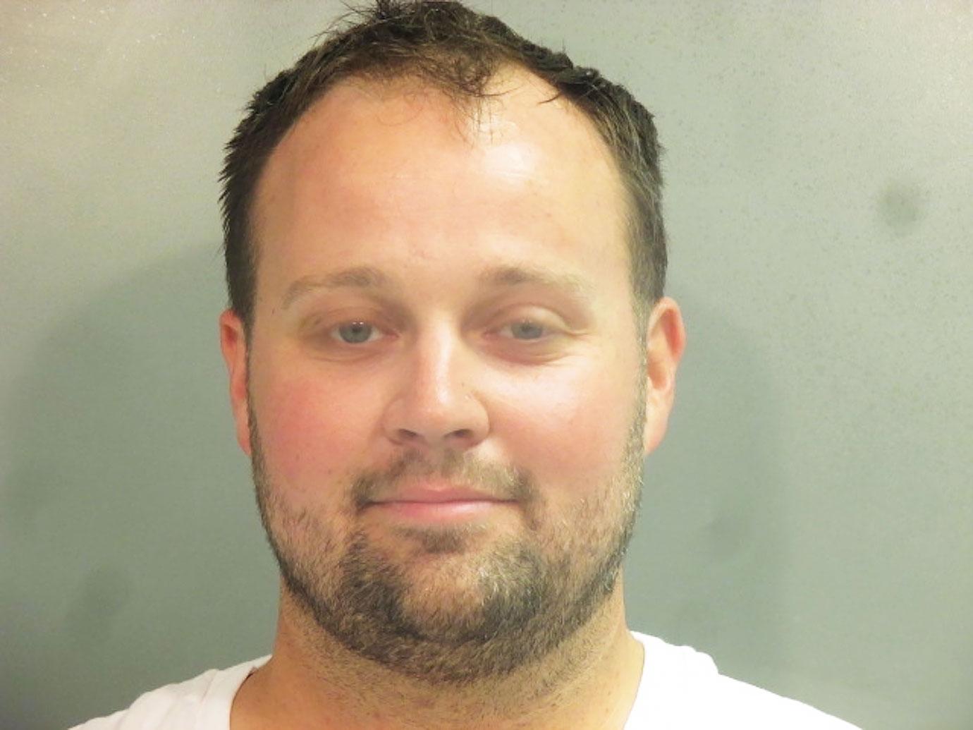 josh duggar shut down dismiss criminal case jailhouse photos hands feet judge r