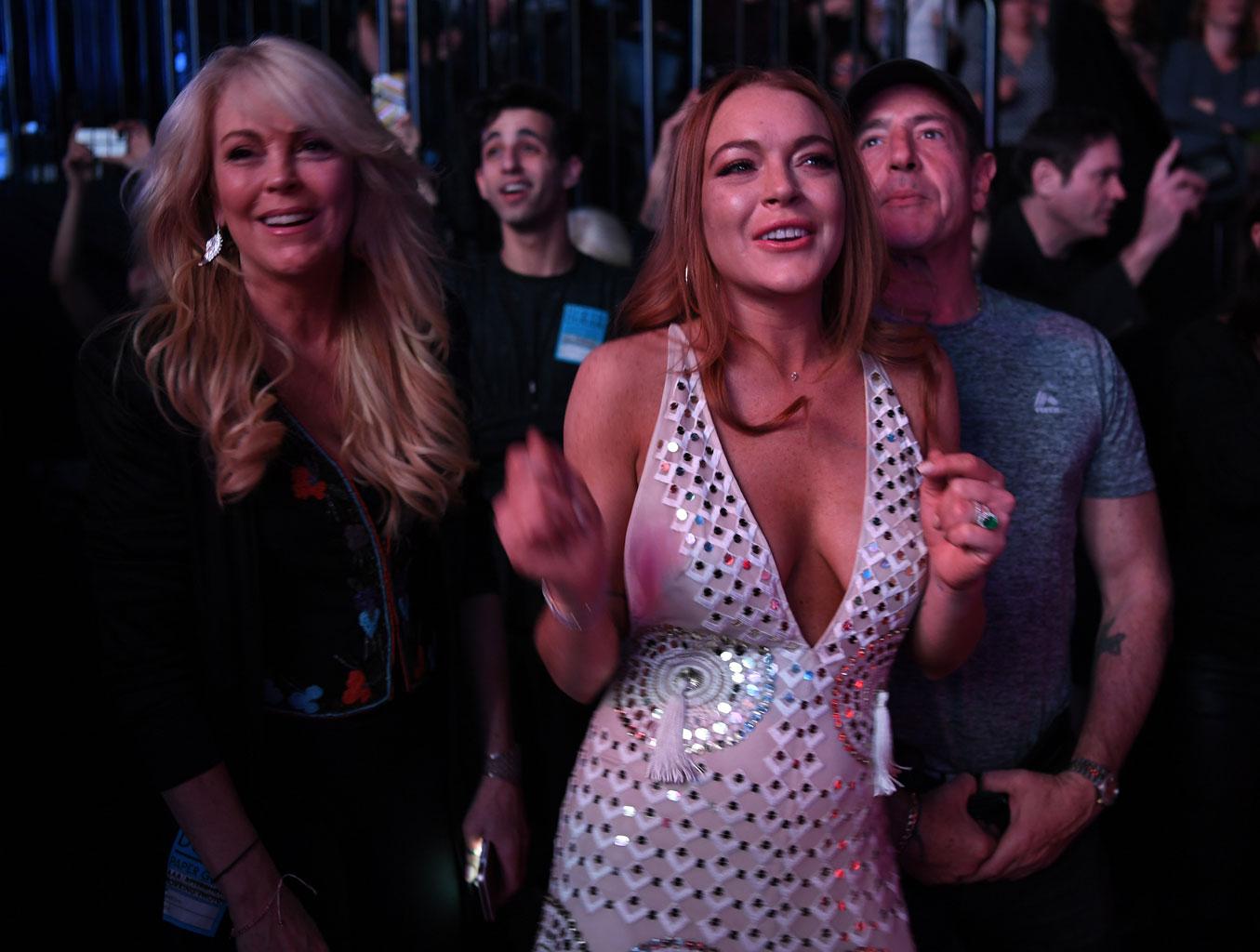 //lindsay lohan engaged egor tarabasov ring