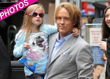 //dannielynn larry birkhead toys ny