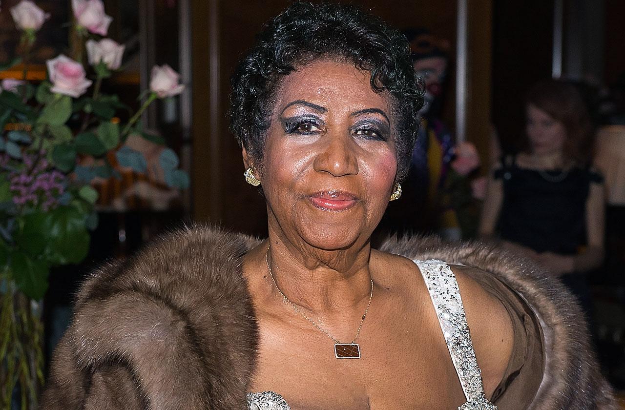 //aretha franklin gravely ill begs fans prayers nephew claims pp