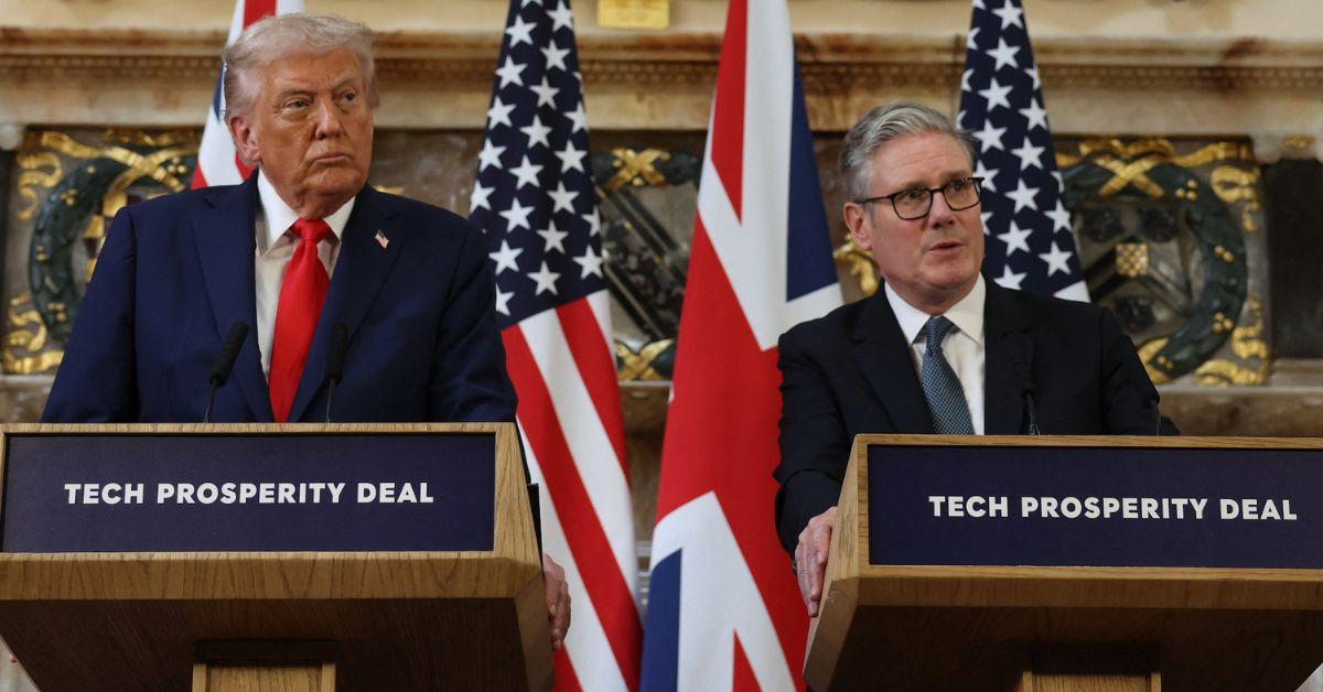 Photo of Donald Trump, Keir Starmer