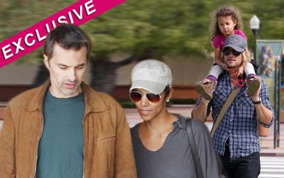 //aubry berry glovesoff ff post