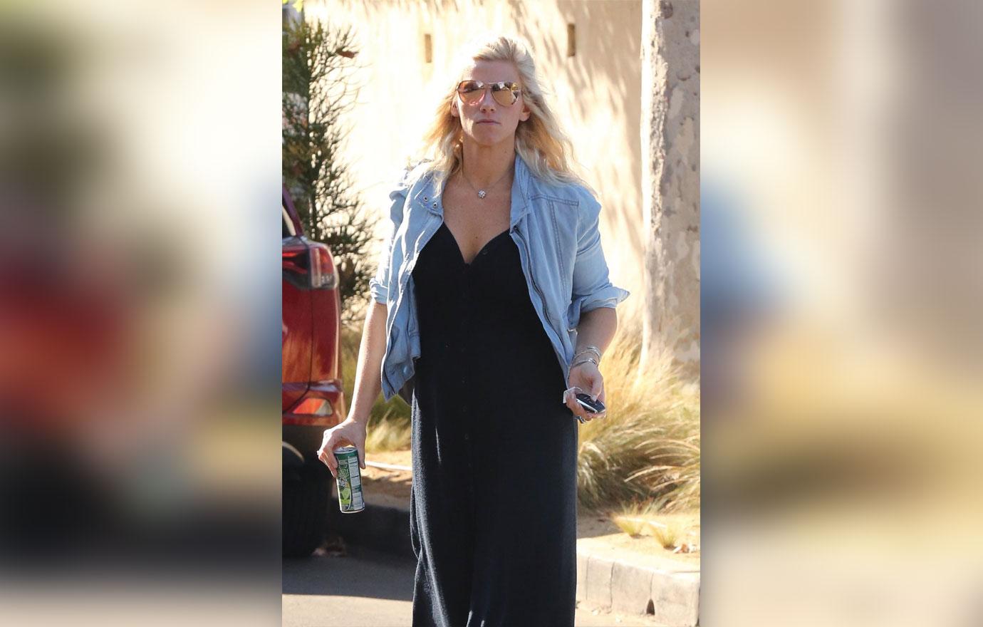 Lindsay Shookus Baby Bump