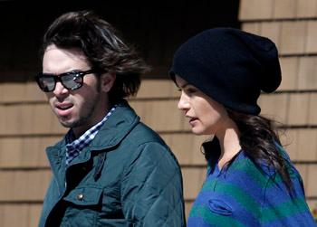 //ben flajnik cheat kiss courtney robertson