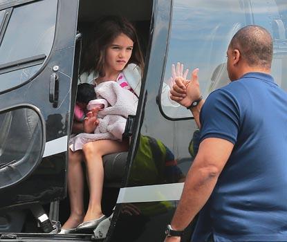 //katie holmes suri cruise helicopter _ _