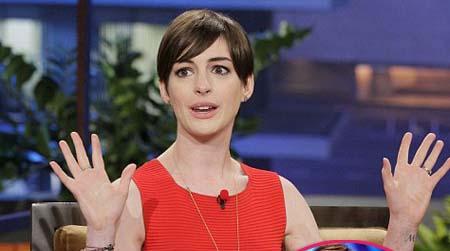 //anne hathaway leno getty