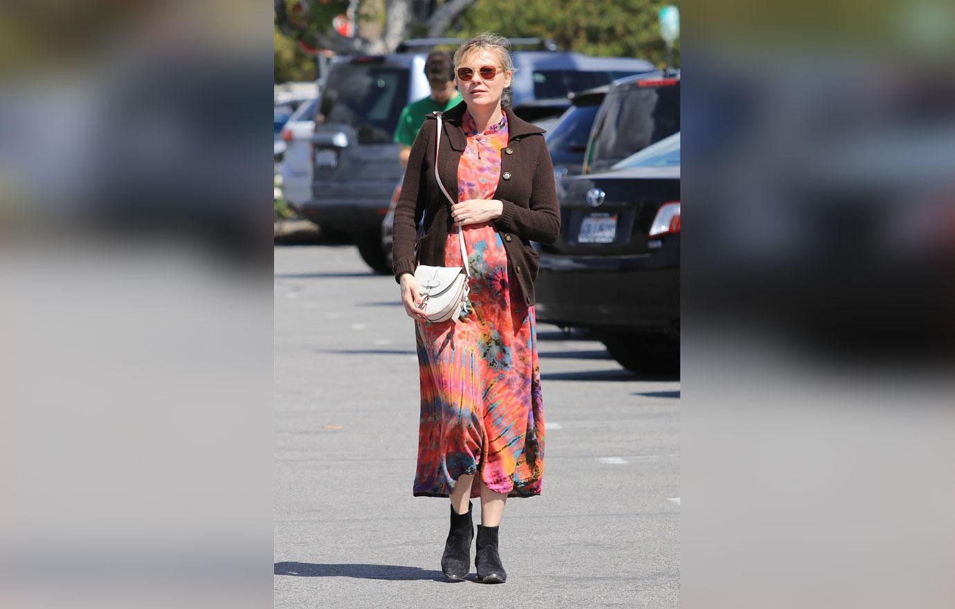 Kirsten Dunst Displays Baby Bump