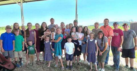 image of the Duggar family