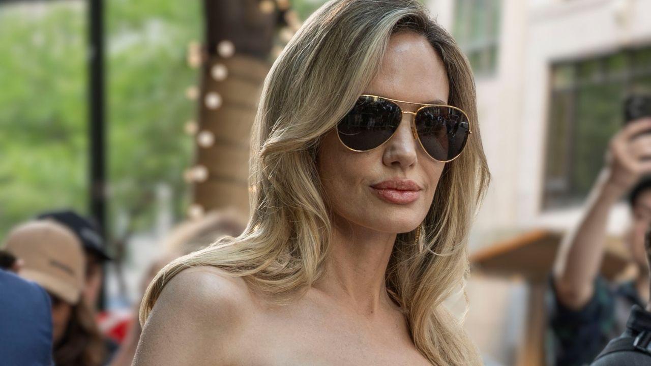 Photo of Angelina Jolie