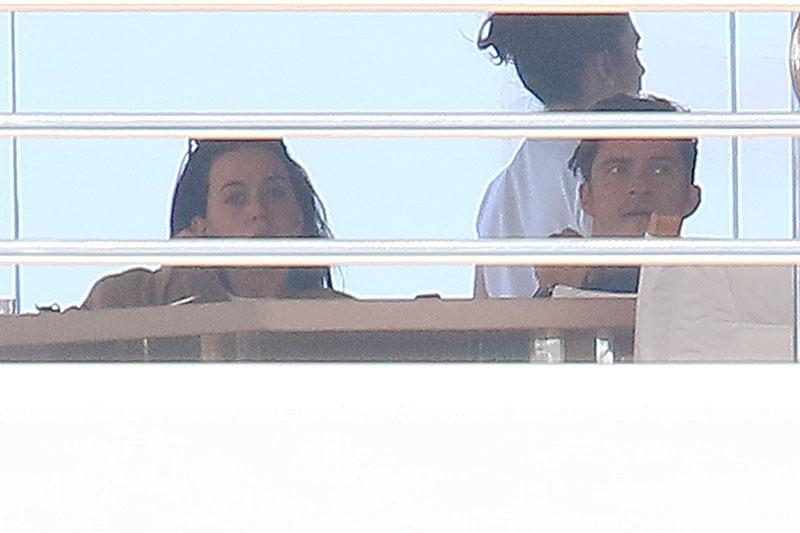 //Katy Perry Orlando Bloom Cheating Kissing Yacht