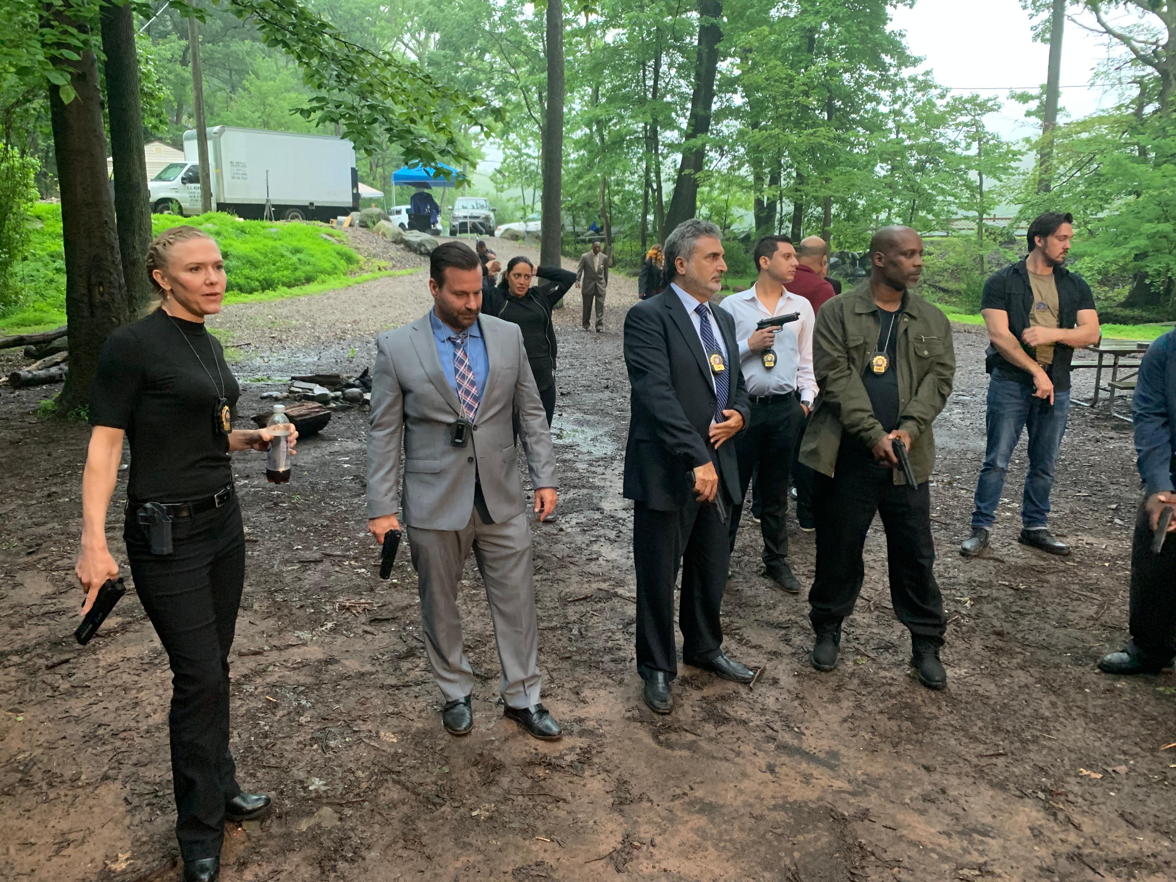 Rapper/actor DMX spotted on-set in Staten Island, NY alongside Dominique Swain, Steve Stanulis and others while shooting scenes for his upcoming feature film, Chronicle of a Serial Killer.