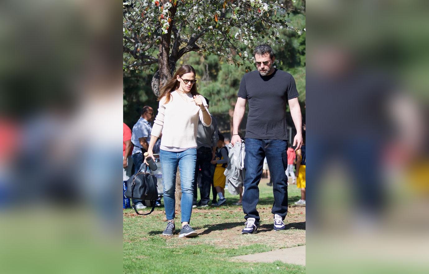 //ben affleck feud jennifer garner son basketball game blowout