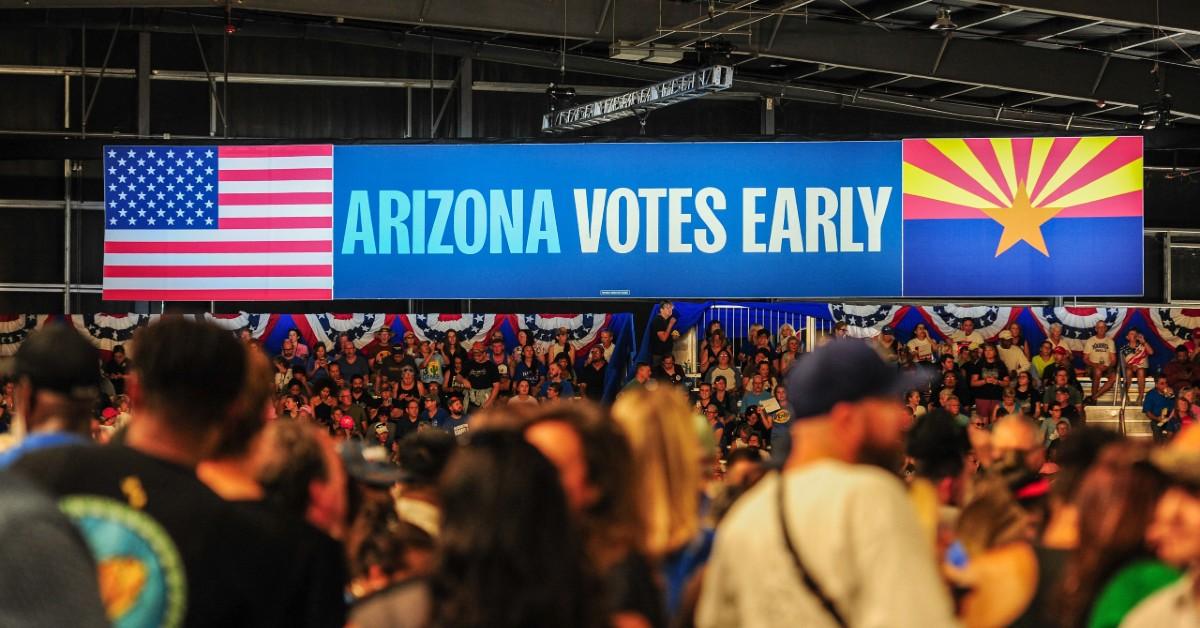 election panic stations armed security shatterproof glass and alarm buttons installed at voting centers as us braces for most violent shrouded vote ever