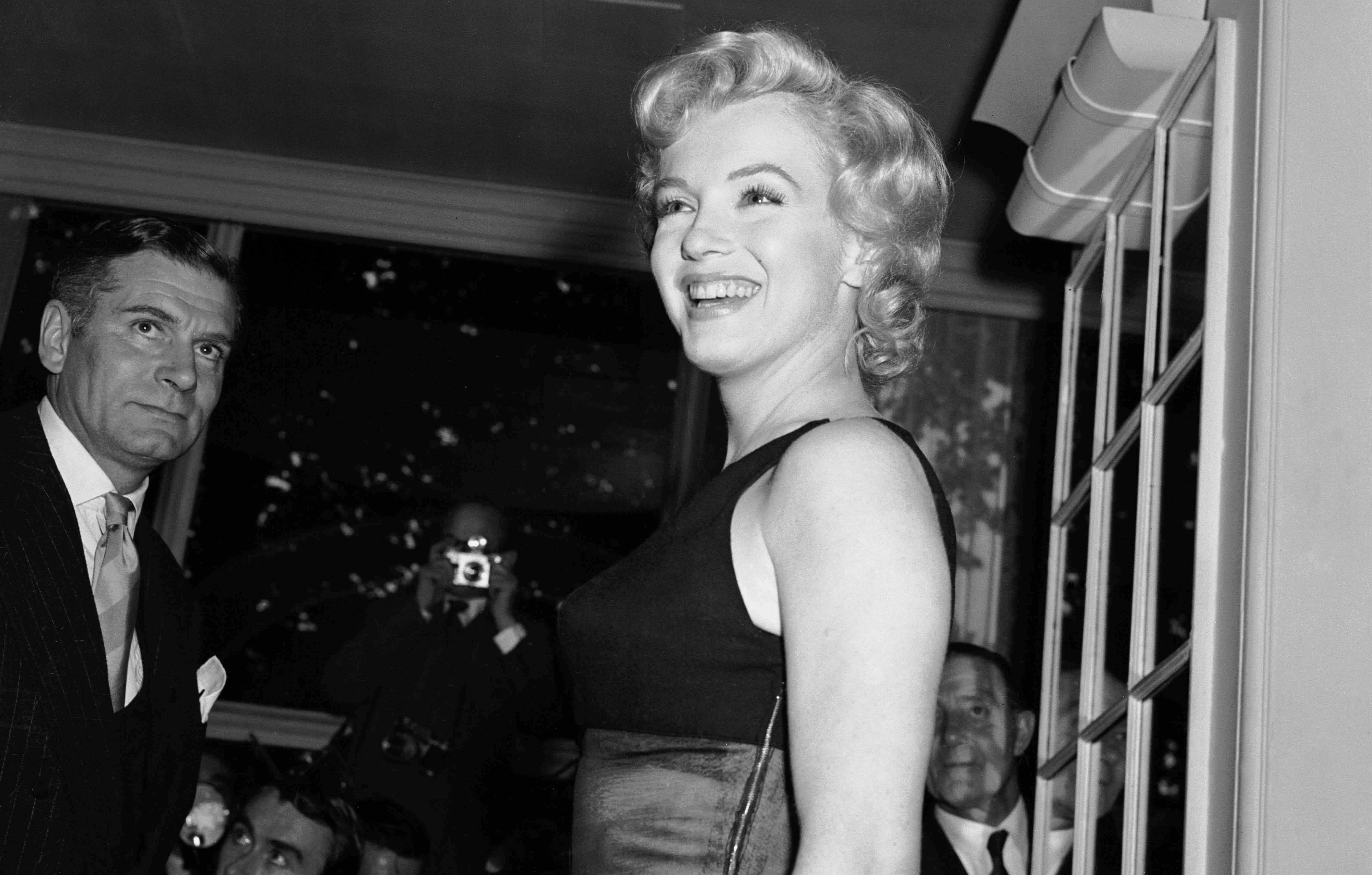 Marilyn Monroe's Final Hours: Nuke Fears, Mob Spies, and a Secret Kennedy  Visitor