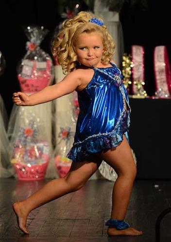 Honey Boo Boo Child Competes In The Sparkle & Shine Pageant