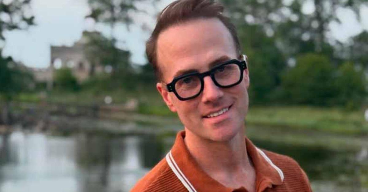 wicked broadway star bret hanna shuford dead at  rare cancer battle