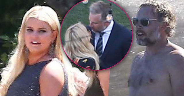 //Jessica Simpson Loves Eric Johnson Curves pp