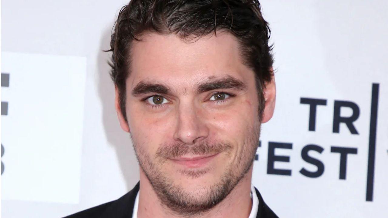 Photo of  R.J. Mitte