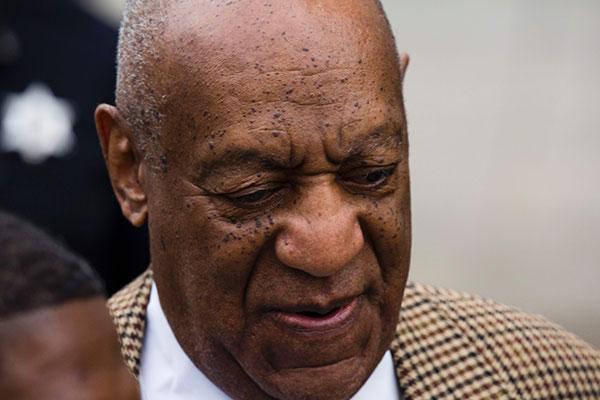 bill cosby sexual assault case blind defense trial pretrial arrival pics