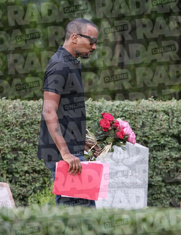 //bobbi kristina brown dead nick gordon grave collapse