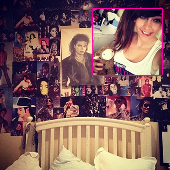 //paris jackson shrine dad michael