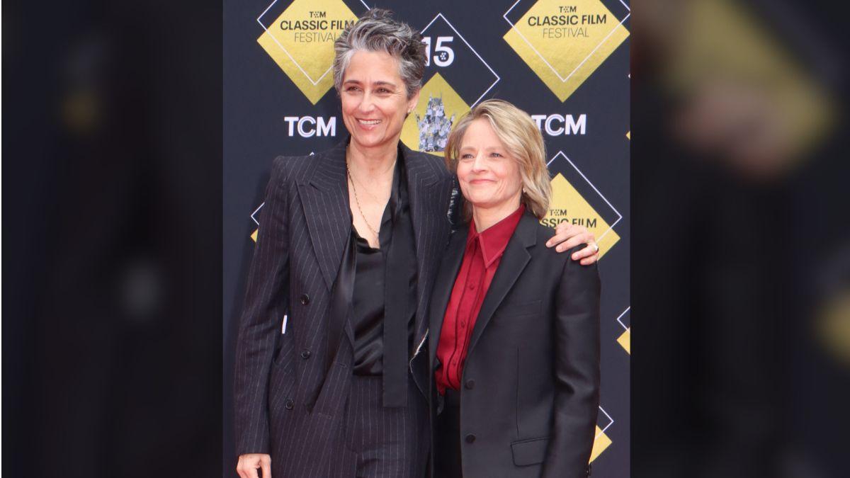 Photo of Jodie Foster and Alexandra Hedison