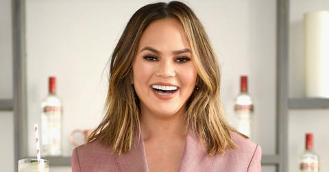Chrissy Teigen Plastic Surgery Lipo