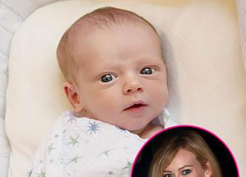 //hilary duff shows off baby luca